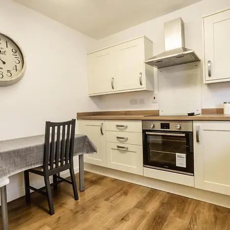 Hanham Rd Location Long Sleeps 9 By Shortstayuk Apartment Bristol