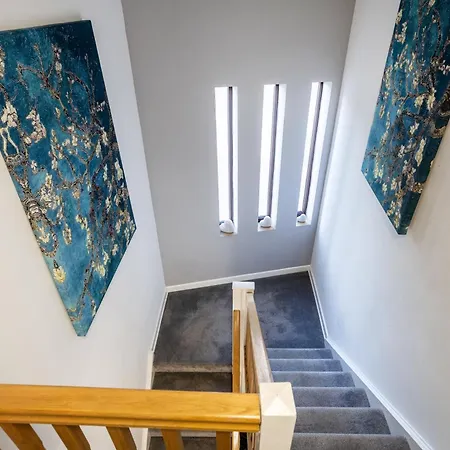 公寓 Hanham Rd Location Long Sleeps 9 By Shortstayuk