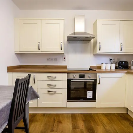 公寓 Hanham Rd Location Long Sleeps 9 By Shortstayuk